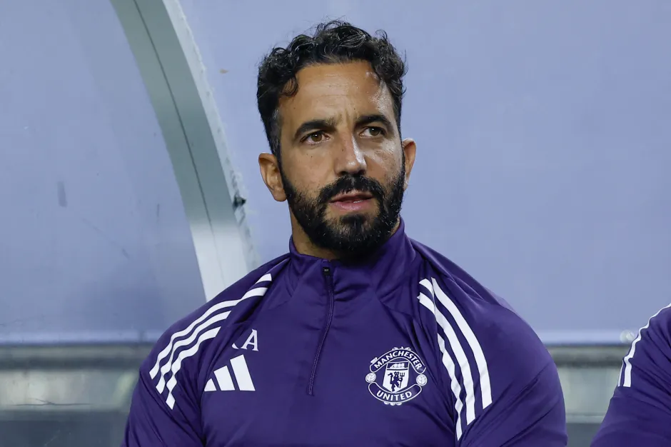 肖对自己被, 年仅, kyRJv